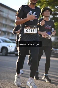 Runner Photo 1672729