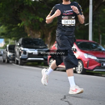 Runner Photo 1672739