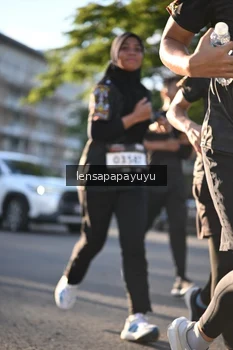 Runner Photo 1672741