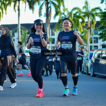 Runner Photo 1672843