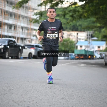 Runner Photo 1672845