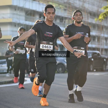 Runner Photo 1672884