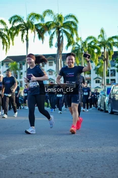 Runner Photo 1672913