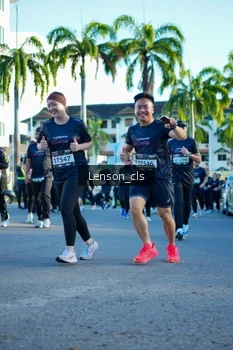 Runner Photo 1672925