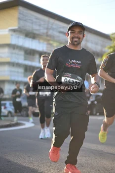 Runner Photo 1672936