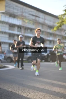 Runner Photo 1672979