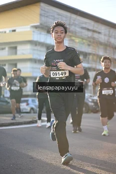 Runner Photo 1672990