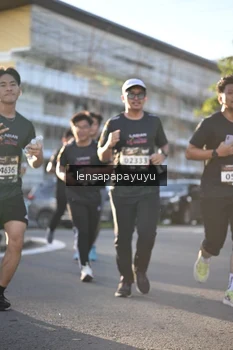 Runner Photo 1673028