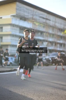 Runner Photo 1673049