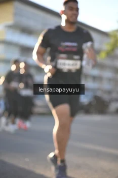 Runner Photo 1673054
