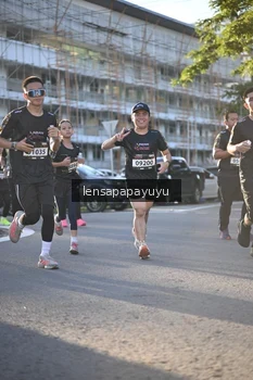 Runner Photo 1673098