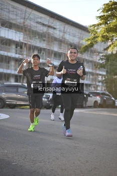 Runner Photo 1673101