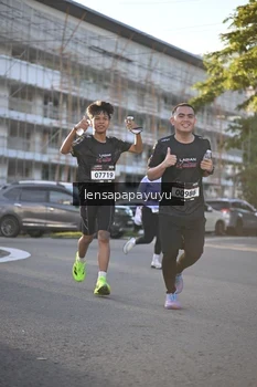 Runner Photo 1673107