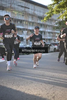 Runner Photo 1673133