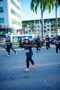 Runner Photo 1673160