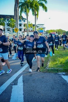 Runner Photo 1673280