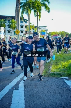 Runner Photo 1673285