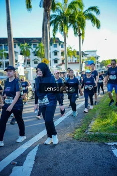 Runner Photo 1673287