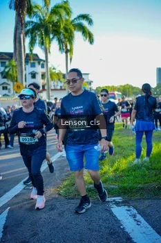 Runner Photo 1673302