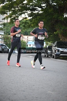 Runner Photo 1673314