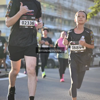 Runner Photo 1673318