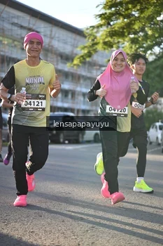 Runner Photo 1673334