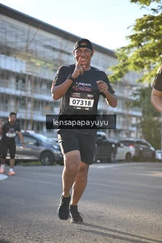 Runner Photo 1673372