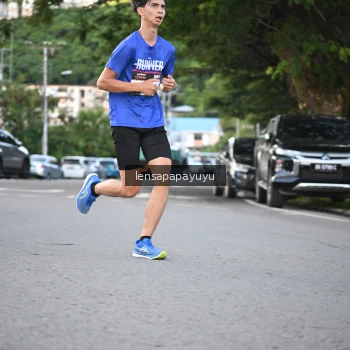 Runner Photo 1673378