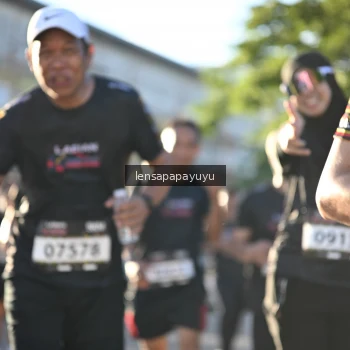 Runner Photo 1673381