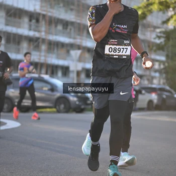 Runner Photo 1673444