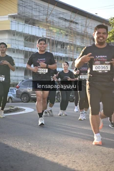 Runner Photo 1673449