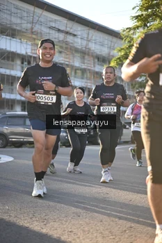 Runner Photo 1673452