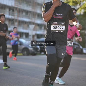 Runner Photo 1673456