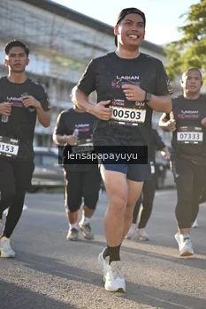 Runner Photo 1673461