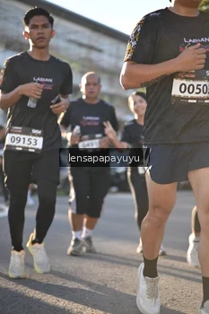 Runner Photo 1673471
