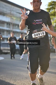 Runner Photo 1673475