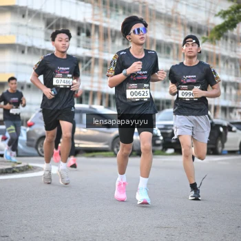 Runner Photo 1673486