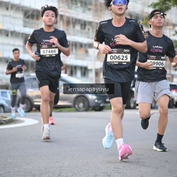 Runner Photo 1673499