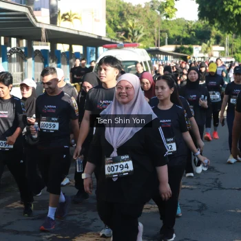 Runner Photo 1673500