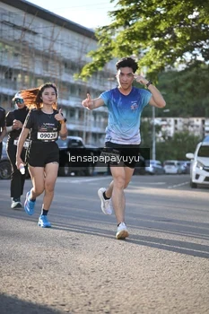 Runner Photo 1673536