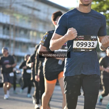 Runner Photo 1673543