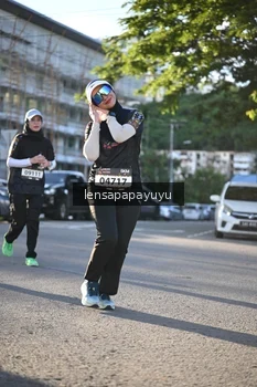 Runner Photo 1673578