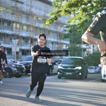 Runner Photo 1673605