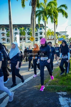 Runner Photo 1673624