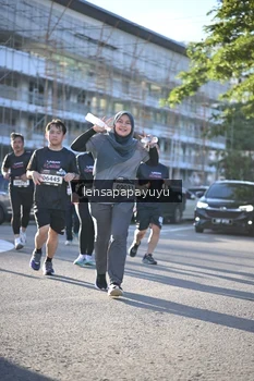 Runner Photo 1673833