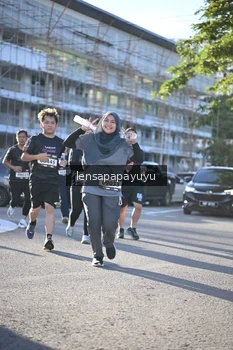 Runner Photo 1673836