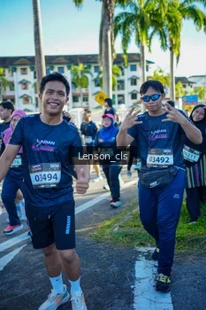 Runner Photo 1673837