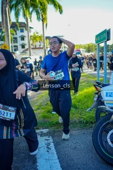 Runner Photo 1673850