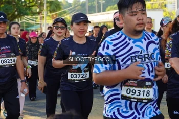 Runner Photo 1674025