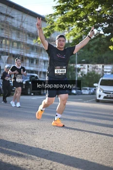 Runner Photo 1674034